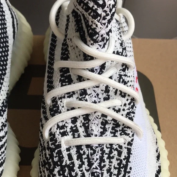 Yeezy Boost 350 V2